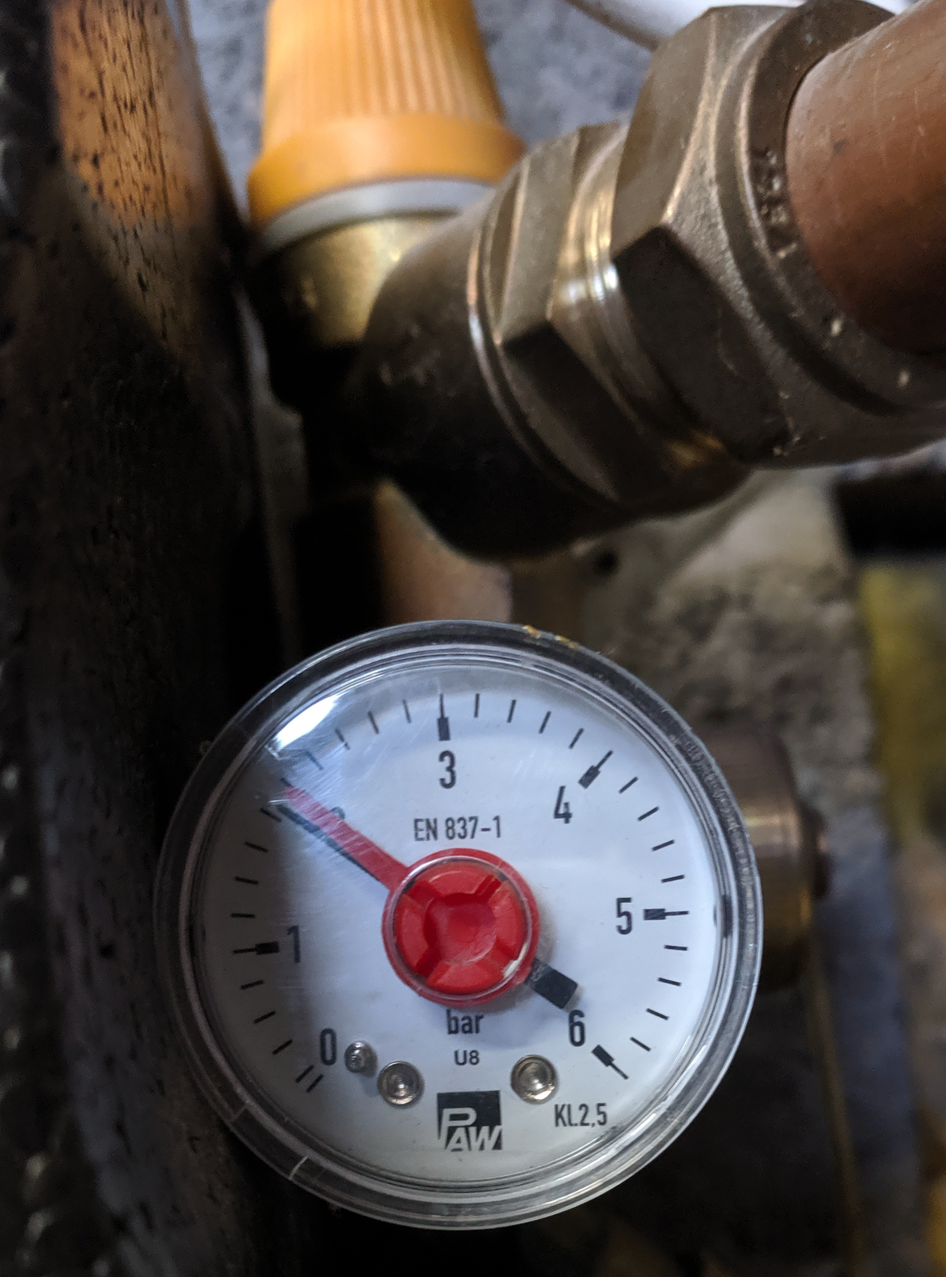 Pressure gauge